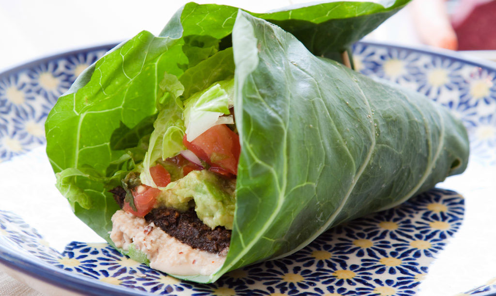 Hamburgare med vitkålsblad