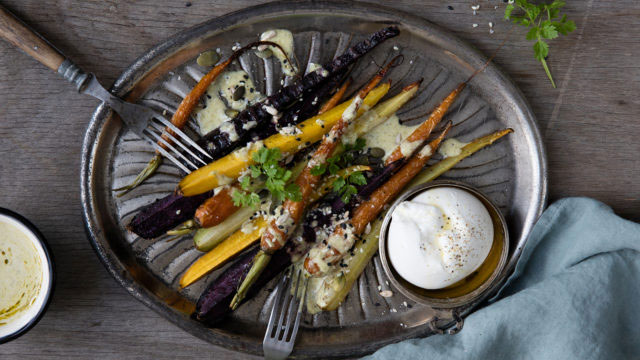 Ugnsrostade morötter med burrata