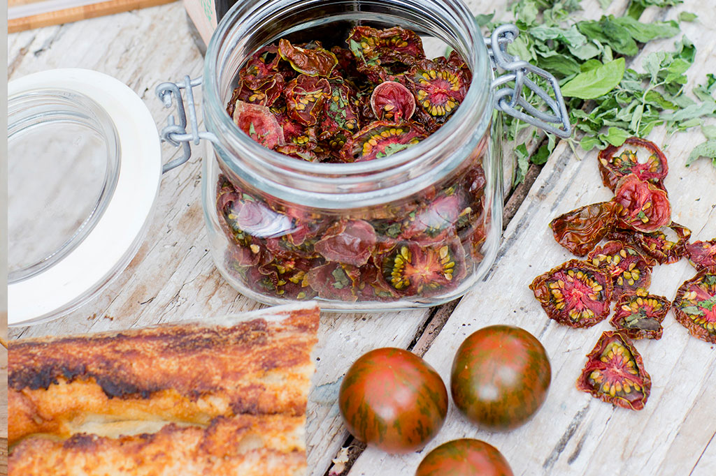 Tomaten 'Tiger' F1 passar utmärkt att torka! Foto: Annika Christensen